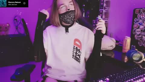 Blue online show from 01-06-26, 01:31