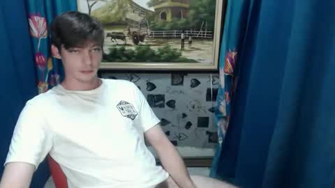 Snapshot of blueyedboyinasia chatting on 05-09-26, 08:08 blueeyedboyisasia online show from 05-09-26, 08:08