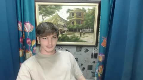 Snapshot of blueyedboyinasia chatting on 05-19-26, 04:52 blueeyedboyisasia online show from 05-19-26, 04:52