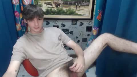 Snapshot of blueyedboyinasia chatting on 05-22-26, 07:37 blueeyedboyisasia online show from 05-22-26, 07:37