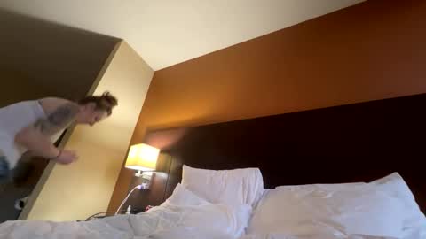 blueyes151893 online show from 02-07-26, 11:30