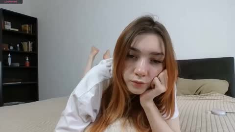 Snapshot of blush_lover chatting on 10-06-25, 08:01 Kate online show from 10-06-25, 08:01