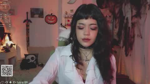 Snapshot of blushing_nymph chatting on 10-17-25, 02:48   Im Nym  Justa nymph on twitter and IG online show from 10-17-25, 02:48