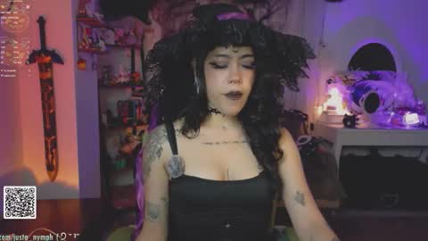 Snapshot of blushing_nymph chatting on 10-26-25, 01:33   Im Nym  Justa nymph on twitter and IG online show from 10-26-25, 01:33