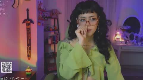 Snapshot of blushing_nymph chatting on 11-14-25, 01:04 Im Nym Justa nymph on twitter and IG online show from 11-14-25, 01:04