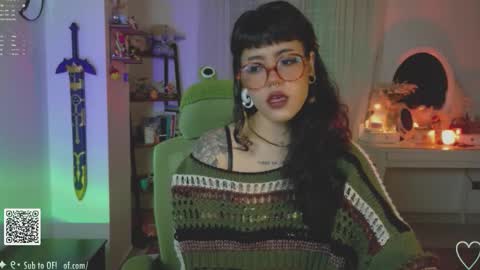 Snapshot of blushing_nymph chatting on 11-16-25, 01:55 Im Nym Justa nymph on twitter and IG online show from 11-16-25, 01:55