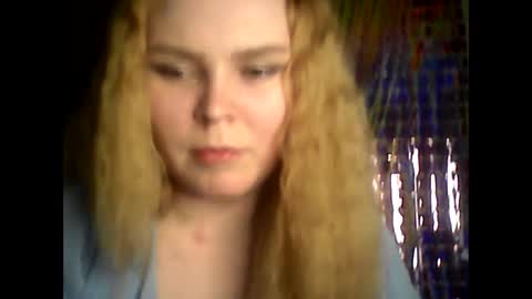 Snapshot of blushing_star chatting on 03-09-25, 06:00 blushing_star online show from 03-09-25, 06:00