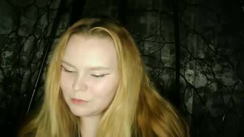 Snapshot of blushing_star chatting on 09-12-25, 05:02 blushing_star online show from 09-12-25, 05:02