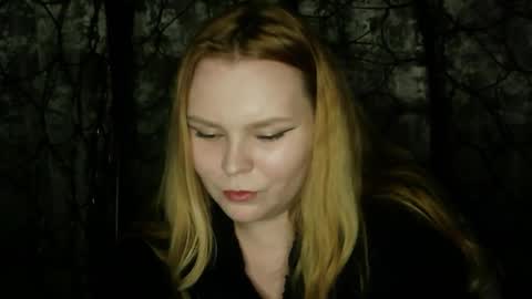 Snapshot of blushing_star chatting on 10-17-25, 04:42 blushing_star online show from 10-17-25, 04:42