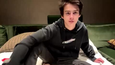 Snapshot of bluskyzz chatting on 02-05-25, 02:19 BluSky online show from 02-05-25, 02:19