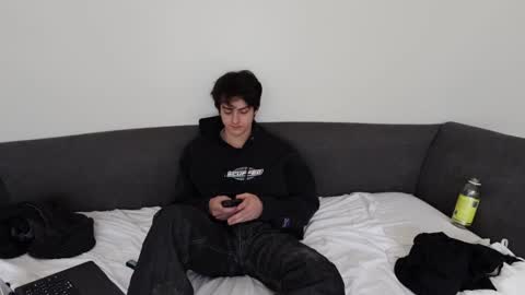 Snapshot of bluskyzz chatting on 02-16-25, 08:55 BluSky online show from 02-16-25, 08:55