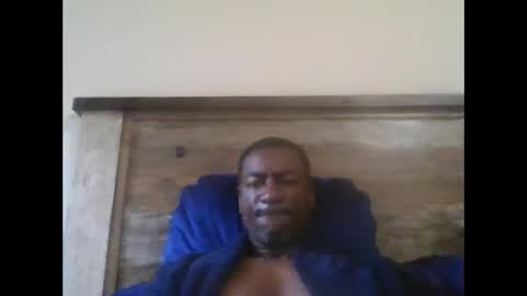 bluuthunder1914 online show from 10-12-25, 12:48