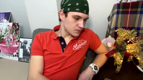 Snapshot of bob_bucks chatting on 03-08-26, 02:04 bob_bucks online show from 03-08-26, 02:04