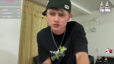 Snapshot of bob_pettersonn chatting on 12-02-24, 07:58 Bob INDEPENDENT MODEL online show from 12-02-24, 07:58