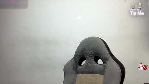 Snapshot of bob_pettersonn chatting on 12-14-24, 12:55 Bob INDEPENDENT MODEL online show from 12-14-24, 12:55