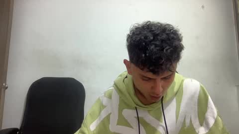 Snapshot of bob_pettersonn chatting on 12-27-24, 12:50 Bob INDEPENDENT MODEL online show from 12-27-24, 12:50