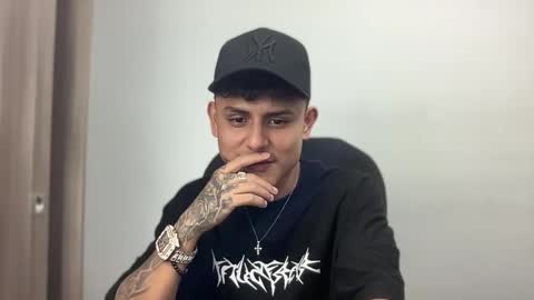 Snapshot of bob_pettersonn chatting on 02-23-25, 03:24 Bob INDEPENDENT MODEL online show from 02-23-25, 03:24