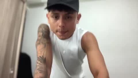 Snapshot of bob_pettersonn chatting on 02-24-25, 09:52 Bob INDEPENDENT MODEL online show from 02-24-25, 09:52