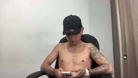 Snapshot of bob_pettersonn chatting on 03-04-25, 01:34 Bob INDEPENDENT MODEL online show from 03-04-25, 01:34