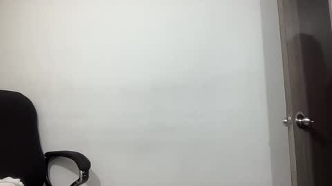 Snapshot of bob_pettersonn chatting on 03-10-25, 11:38 Bob INDEPENDENT MODEL online show from 03-10-25, 11:38