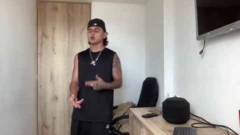 Snapshot of bob_pettersonn chatting on 09-12-25, 09:26 Bob INDEPENDENT MODEL online show from 09-12-25, 09:26