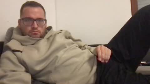 Snapshot of bobbele94 chatting on 10-30-25, 07:14 bobbele94 online show from 10-30-25, 07:14