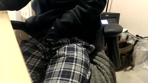 Snapshot of bobbuild chatting on 02-15-26, 08:05 bobbuild online show from 02-15-26, 08:05