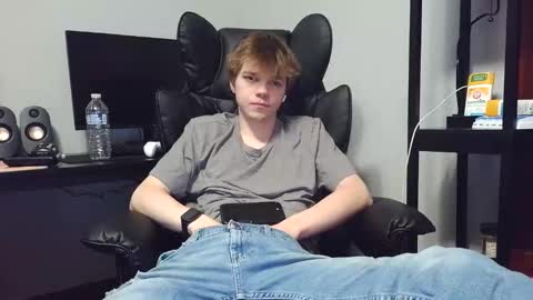 Snapshot of bobby72738 chatting on 12-01-25, 04:06 bobby72738 online show from 12-01-25, 04:06