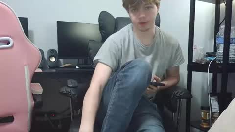 Snapshot of bobby72738 chatting on 04-12-26, 02:49 bobby72738 online show from 04-12-26, 02:49