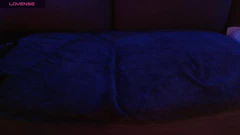 Bobby English online show from 11-28-25, 09:23