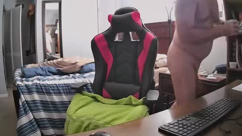 bobh1266 online show from 09-15-25, 01:38