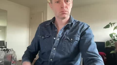 ask me online show from 02-25-25, 09:53