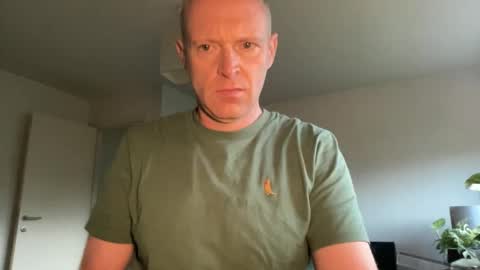 ask me online show from 09-30-25, 06:07