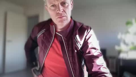 ask me online show from 04-08-26, 08:36