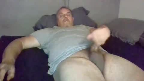 Snapshot of boidady chatting on 09-30-25, 07:02 emilio online show from 09-30-25, 07:02