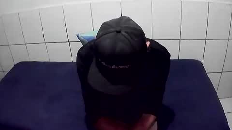 Cesar Augusto Pierdona online show from 12-20-25, 10:06