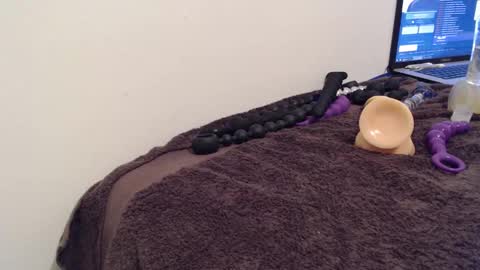 BoldPleasure online show from 12-20-24, 07:17