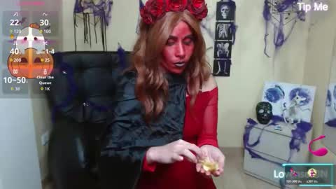 Paris online show from 10-18-25, 10:54