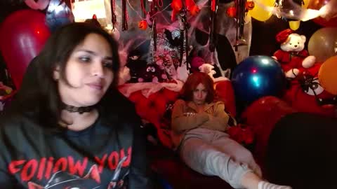 Paris online show from 11-02-25, 02:19