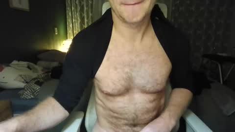 Snapshot of bomba8111 chatting on 11-24-25, 05:34 bomba8111 online show from 11-24-25, 05:34