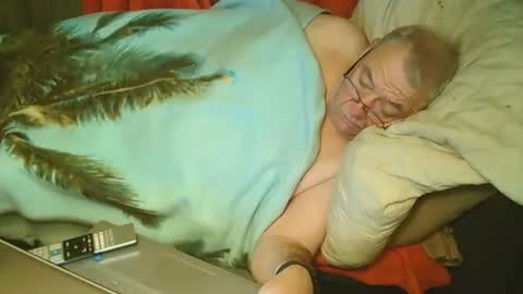 Snapshot of bomber59potsdam chatting on 12-31-24, 12:00 Bomber59potsdam online show from 12-31-24, 12:00