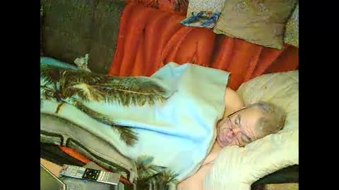 Snapshot of bomber59potsdam chatting on 01-19-25, 12:17 Bomber59potsdam online show from 01-19-25, 12:17