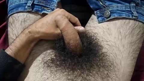 Im Bom - Tip if You Liked my Hairy Body - Private Show is Open - Read more about me in the bio below online show from 04-15-26, 09:05