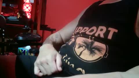 Snapshot of bondomorales chatting on 10-27-25, 04:05 bondomorales online show from 10-27-25, 04:05