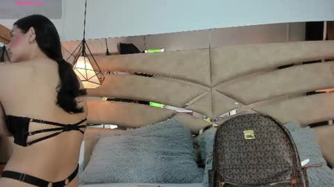 bonet_iris online show from 06-10-26, 10:58