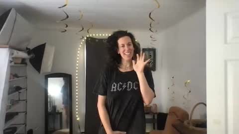 Bonnie online show from 01-14-25, 02:22