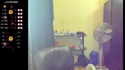 Snapshot of boni_nell__ chatting on 01-03-25, 04:27 Nell online show from 01-03-25, 04:27