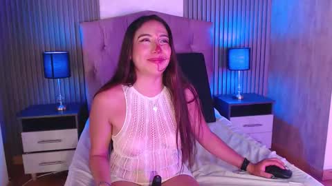 Snapshot of bonnali_lune chatting on 10-01-25, 10:27 bonnali_lune online show from 10-01-25, 10:27