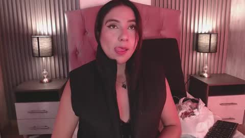 Snapshot of bonnali_lune chatting on 10-07-25, 10:29 bonnali_lune online show from 10-07-25, 10:29