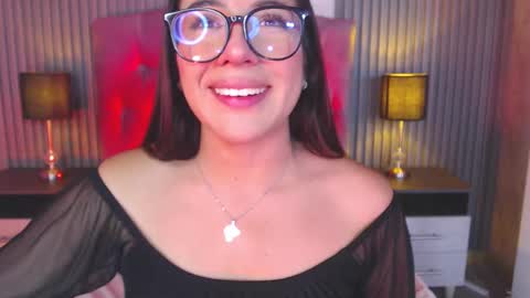 Snapshot of bonnali_lune chatting on 11-22-25, 10:42 bonnali_lune online show from 11-22-25, 10:42